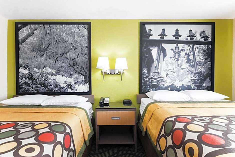 Super 8 by Wyndham Brunswick/St Simons Island Area