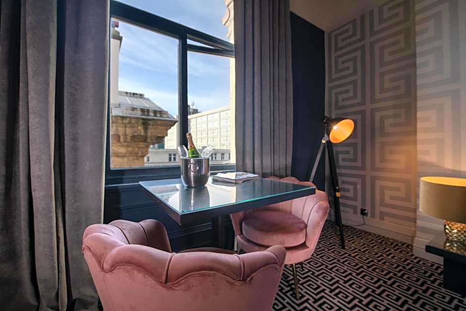 62 Castle Street Hotel