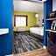 Holiday Inn Express Kansas City - at the Legends By IHG