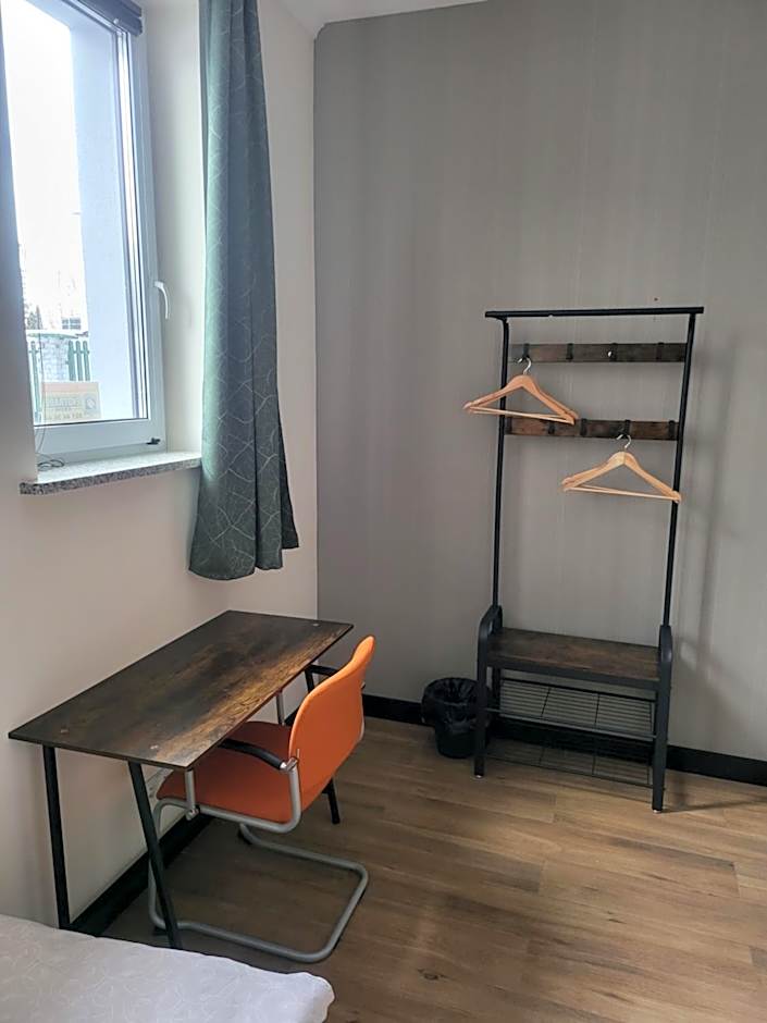 Rooms4Rest Bokserska - Private rooms for tourists