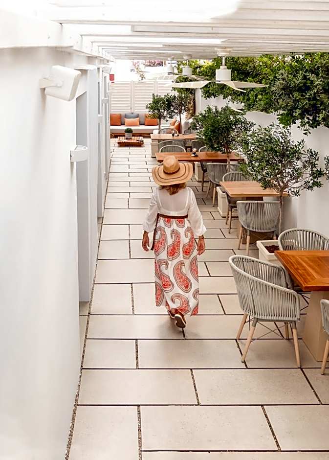 Sifnos House - Rooms and SPA
