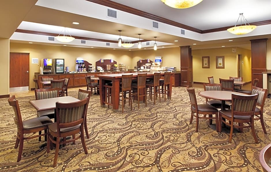 Holiday Inn Express & Suites Sioux Falls Southwest