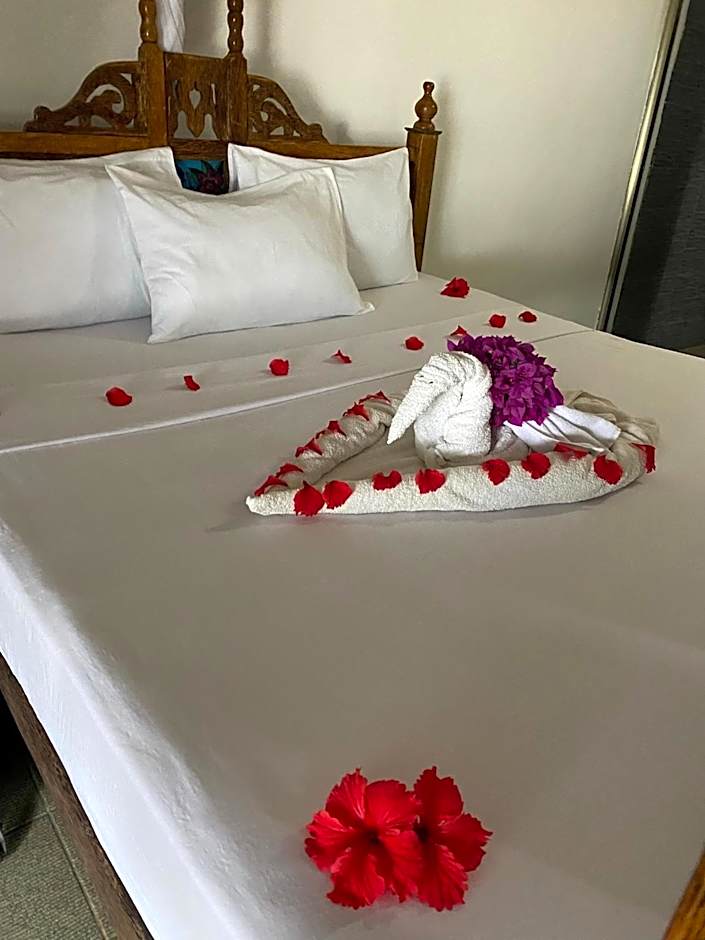 Menai Bay Beach Bungalows