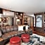 The Lofton Hotel Minneapolis, Tapestry Collection by Hilton