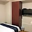 Gene Long Haiy Att Hotel