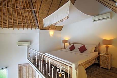 Lagoon Villa