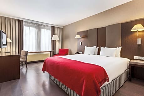 Superior Double or Twin Room with Extra Bed (2 Adults + 1 Child)