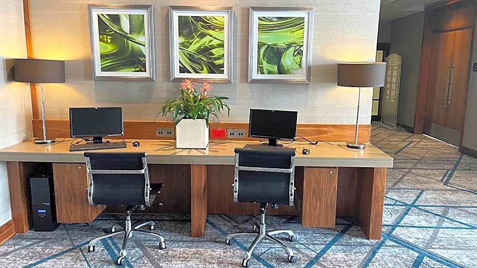 Crowne Plaza Reading East By IHG