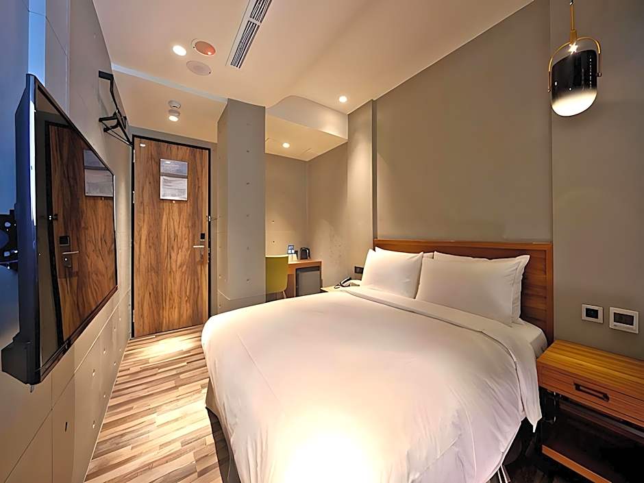 Micro Hotel