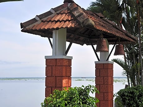 Paradise Resort