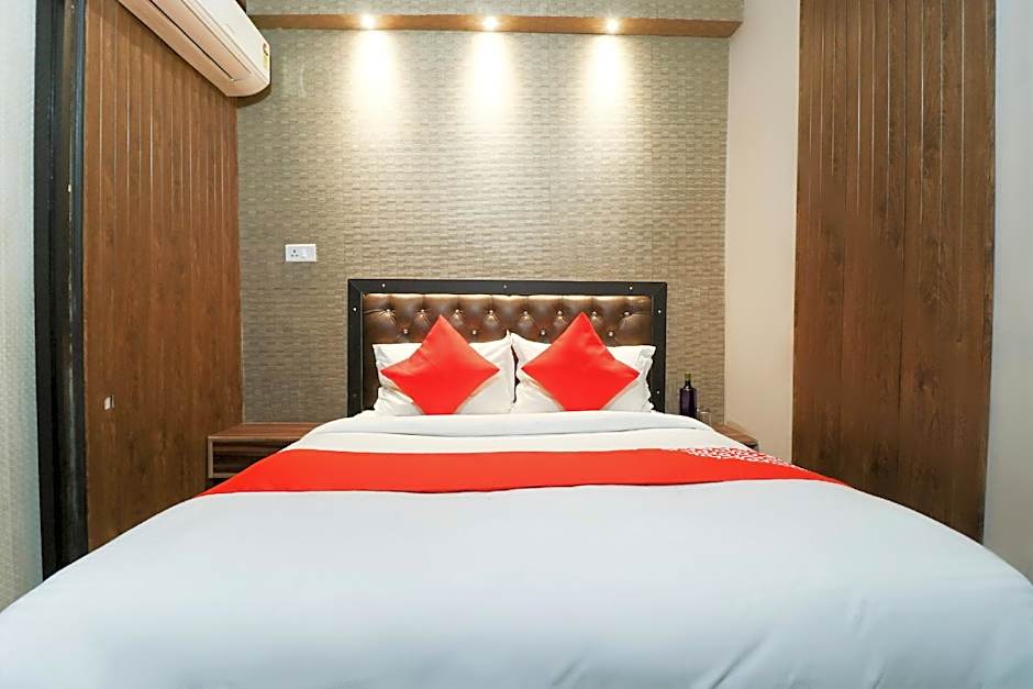 Hotel Shiv Ganga Inn By OYO – Varanasi, VA