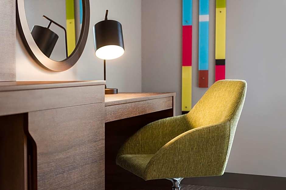 Hampton Inn & Suites Kelowna, British Columbia, Canada