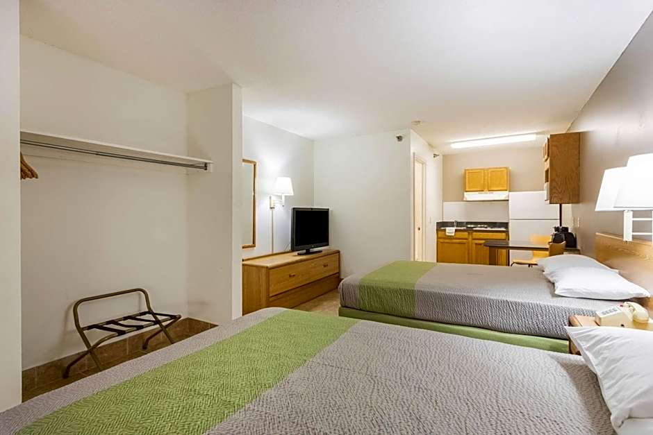 Studio 6-Statesboro, GA