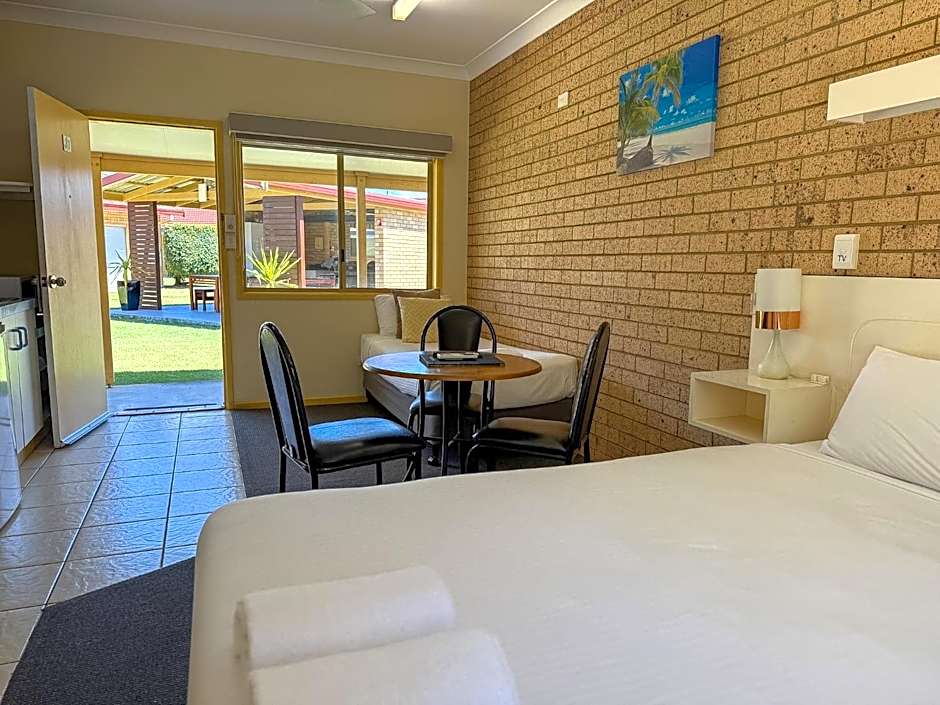 Yamba Motor Inn
