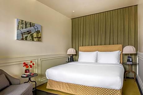 Premium Guest Room, Guest room, 1 King, Balcony