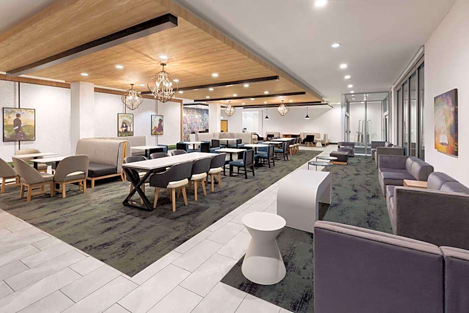 La Quinta Inn & Suites by Wyndham Austin Parmer/Tech Ridge