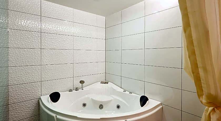 DREAM LUXURY HOTEL