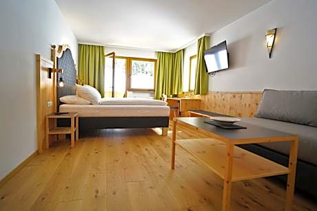 Superior Junior Suite