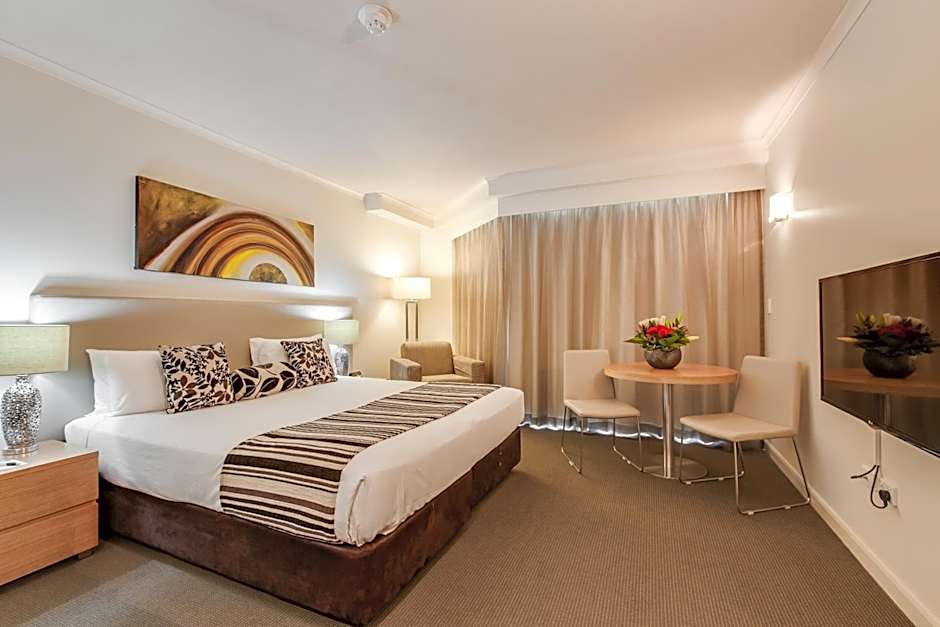 Central Cosmo Apartment Hotel