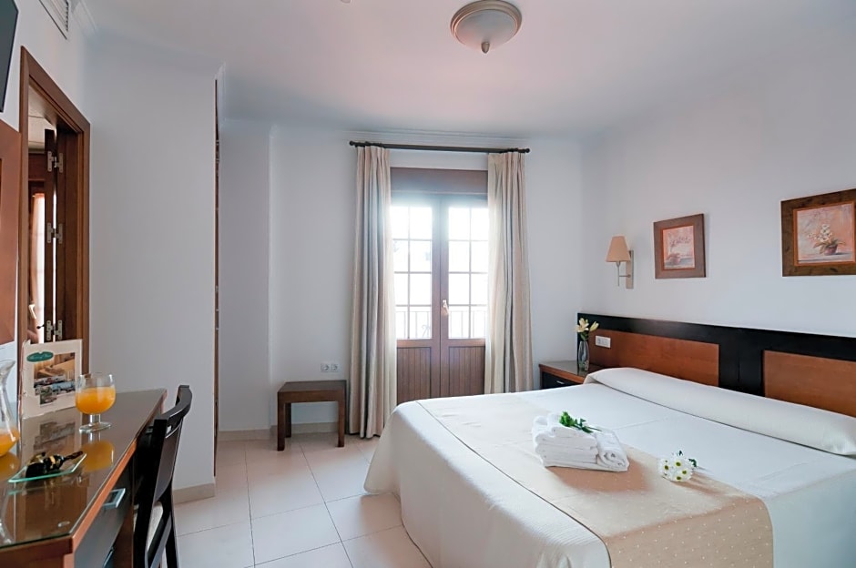 Hotel Restaurante Blanco y Verde