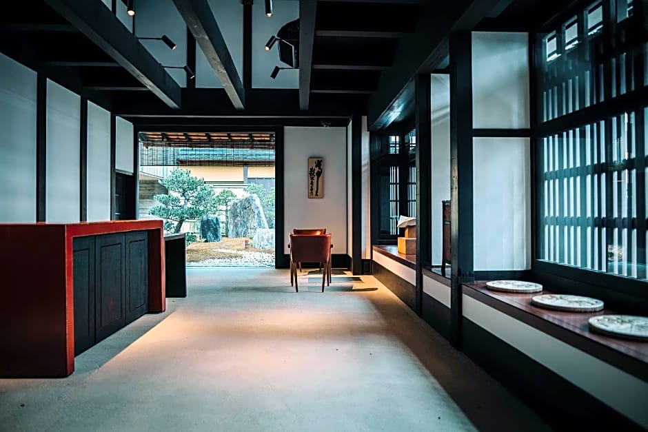 THE HIRAMATSU KYOTO