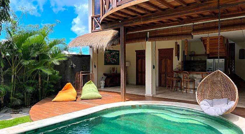 Breezy Point Villas
