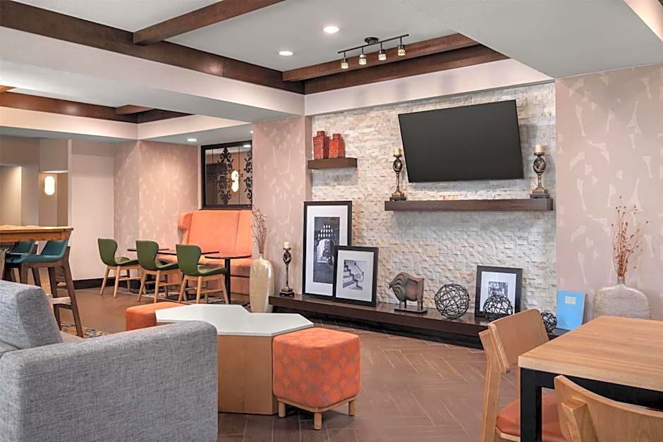 Hampton Inn & Suites Fresno