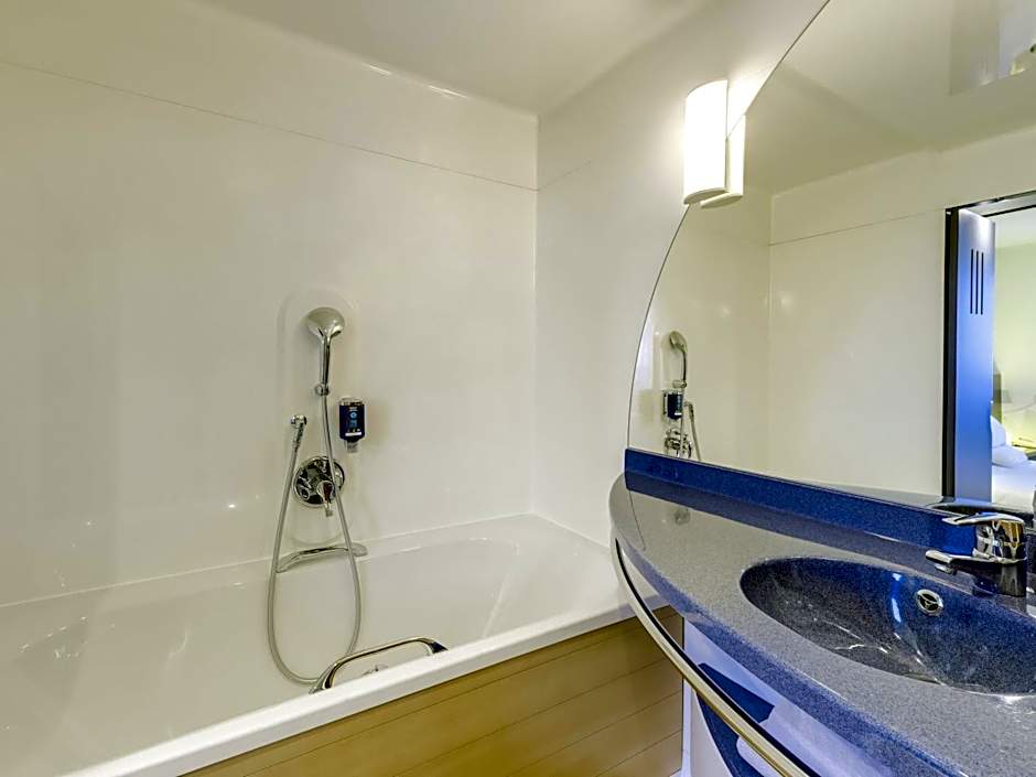 Novotel Suites Paris CDG Airport Villepinte