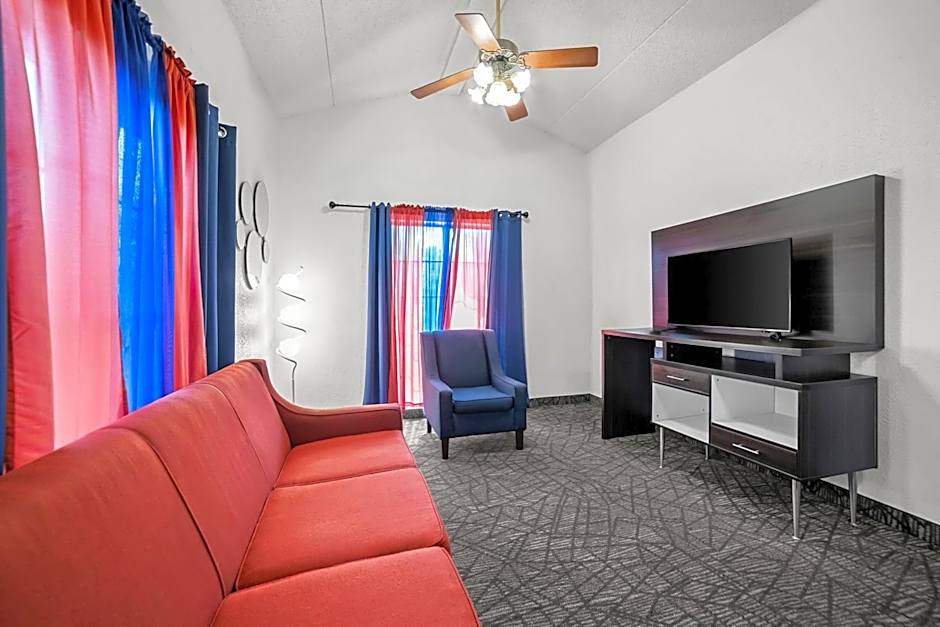 Howard Johnson by Wyndham Columbus Fort Benning