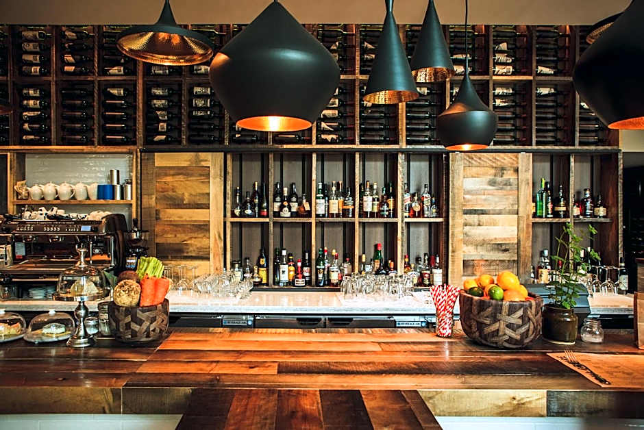 DoubleTree by Hilton Ottawa Downtown