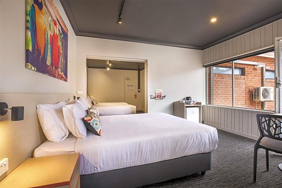 Nightcap at Chester Hill Hotel