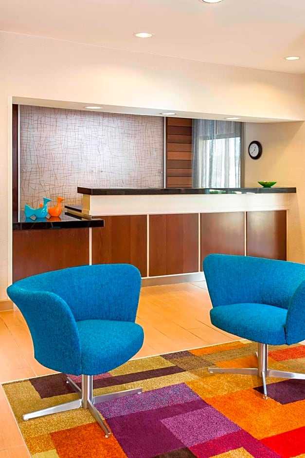 Fairfield Inn & Suites Holland