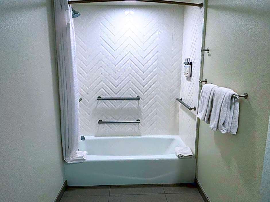 Holiday Inn Hotel & Suites Orange Park By IHG