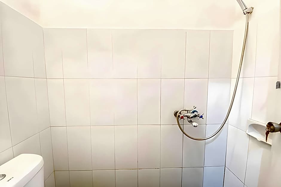 RedDoorz near Eco Green Park Batu