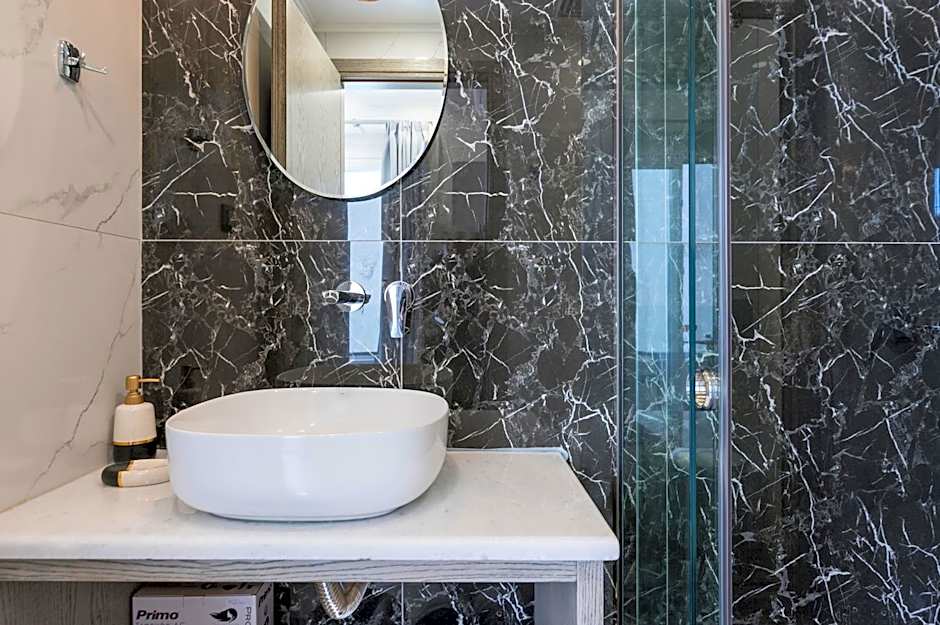 Alexia Seaview Apartments