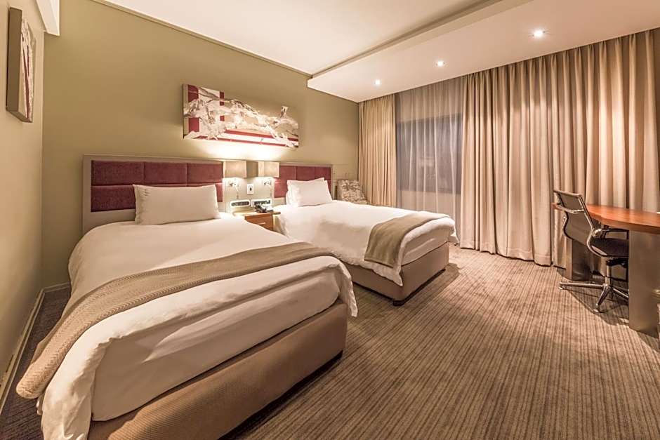 Holiday Inn Johannesburg-Rosebank By IHG