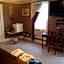The Tunnicliff Inn