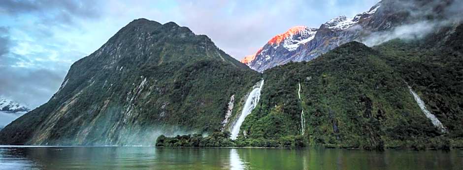 Manapouri Lakeview Motor Inn