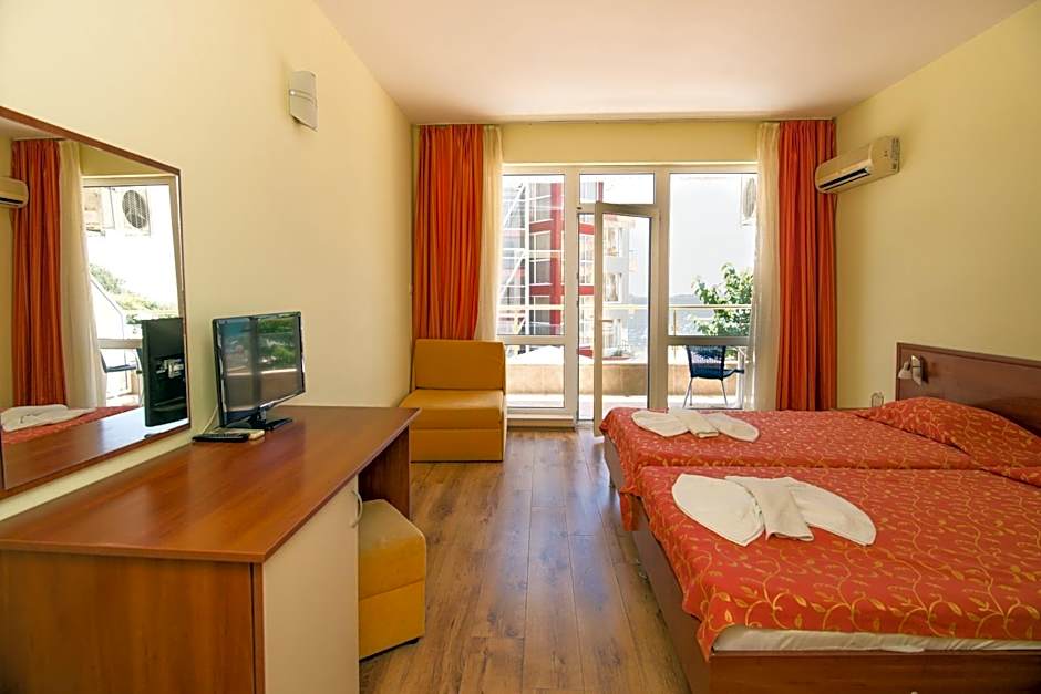 Iris Beach Hotel