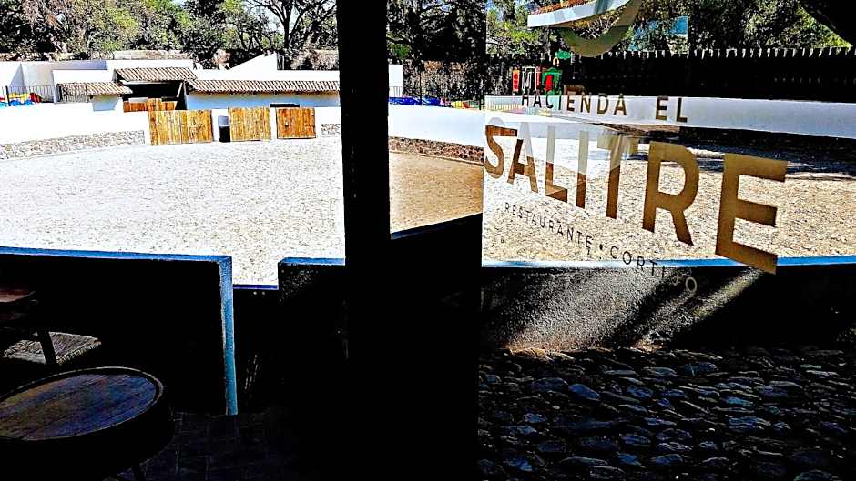 Collection O Hacienda El Salitre