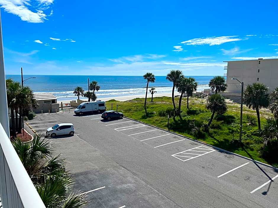 I Need A Vacay Now! Remodeled Studio