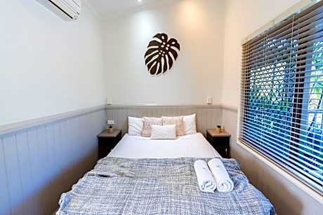 Ensuite Studio (Studio)