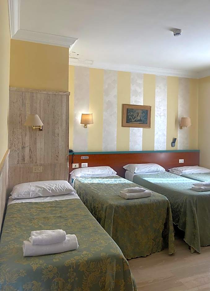 Hotel Center 1