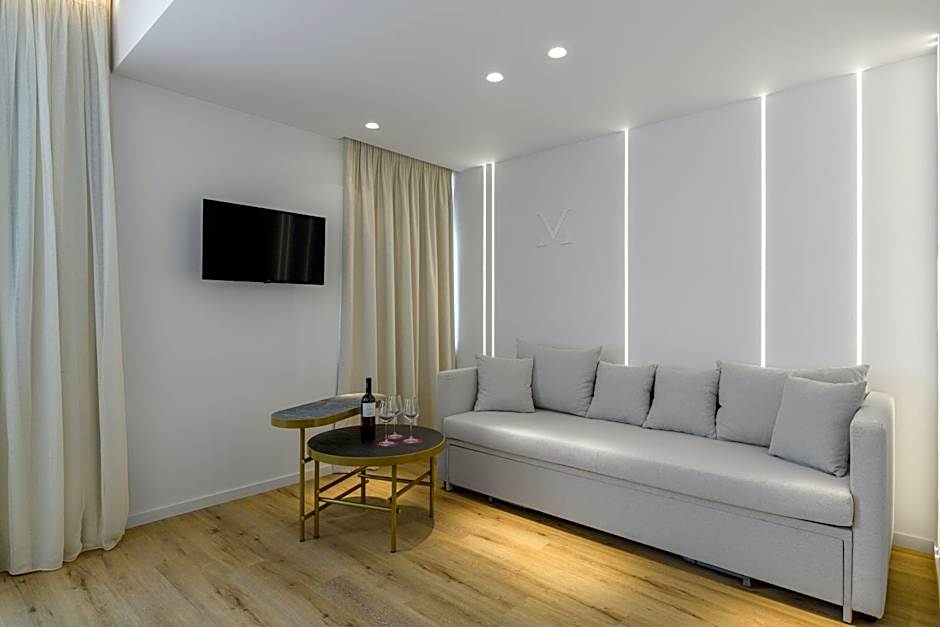 Acropolis Magenta Luxury Suites