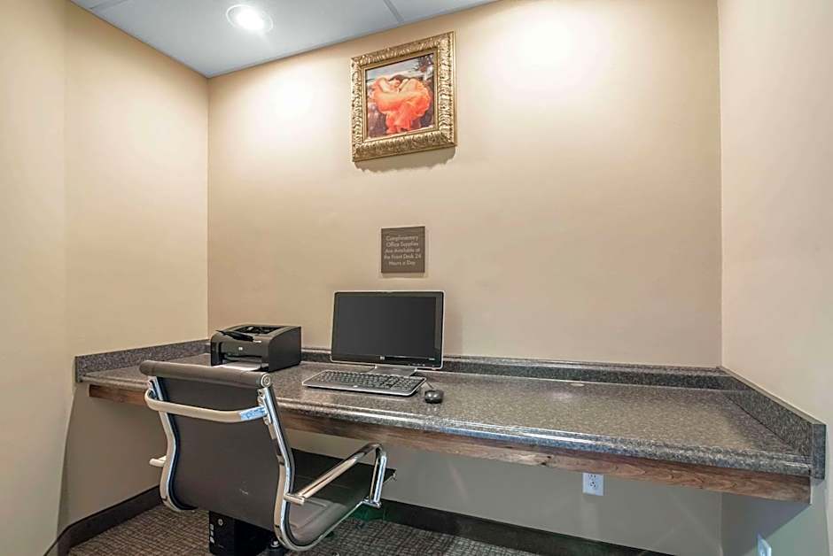 Comfort Inn Apalachin / Binghamton W Route 17