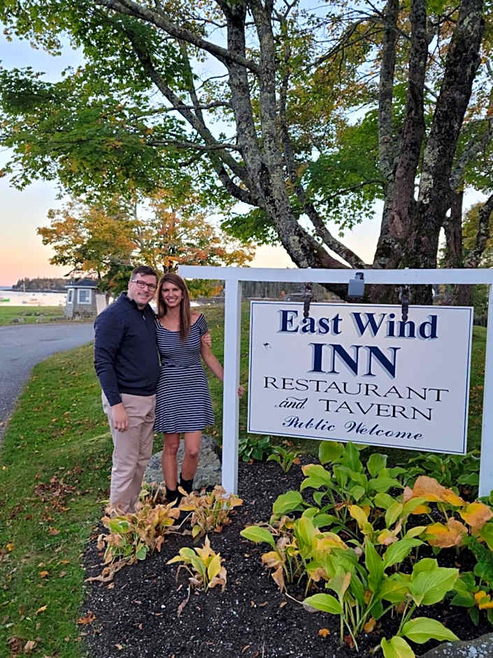 East Wind Inn & Suites