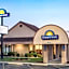 Days Inn by Wyndham Grove City Columbus South