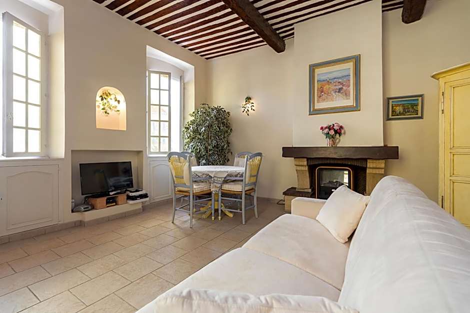 Studio Port – Cannes, CT