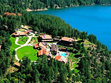 Aurora Resort & Spa