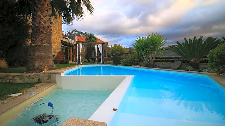 Casa Favo de Mel - Jacuzzi Privado & Lareira - Piscina